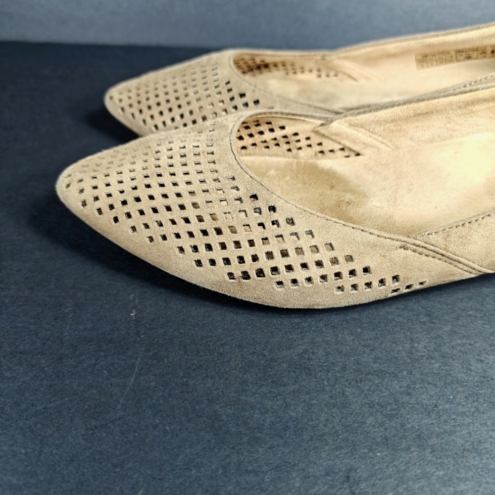 Vionic Gem Pointed Toe Posey Perforated Ballet Fl… - image 4